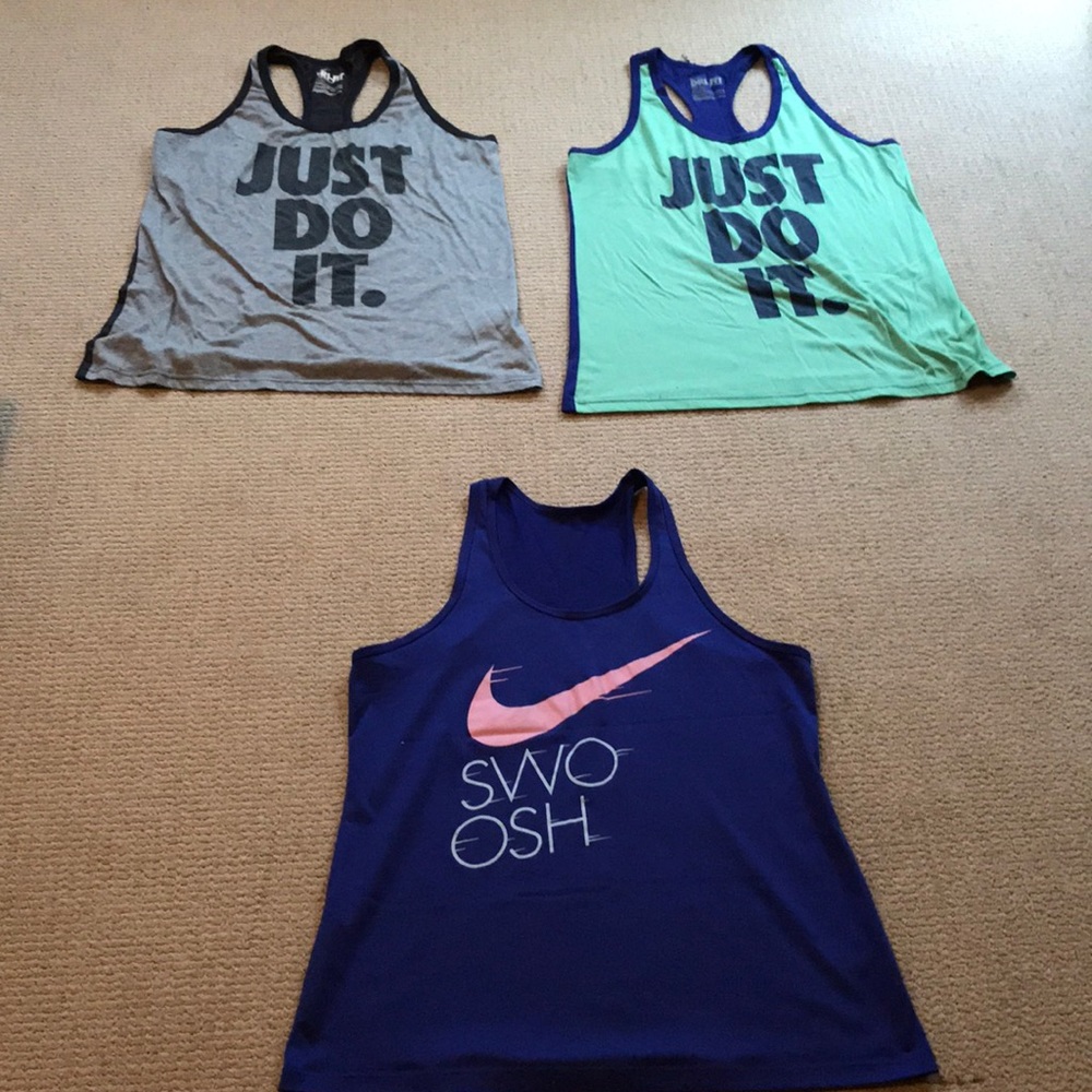 Nike tank top bundle